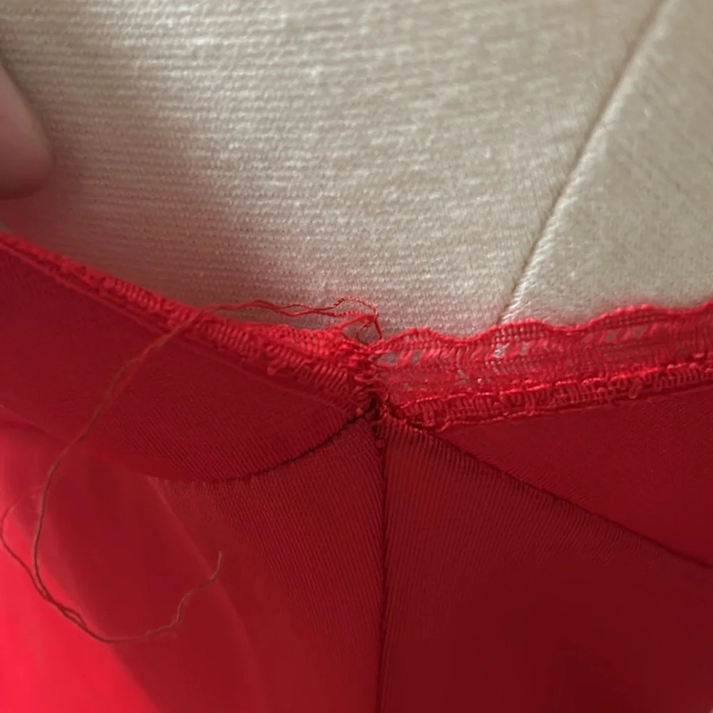 Vintage Paramount New York Red Lace Nightgown Small - Picture 4 of 13